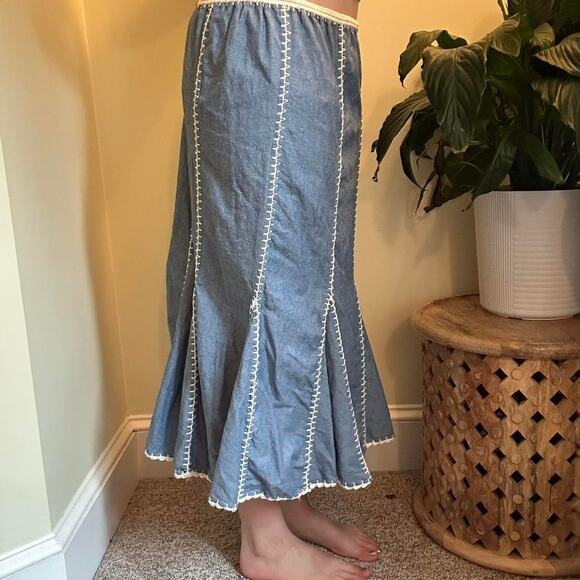 Cottagecore blue and white cotton maxi skirt with scalloped trim - Picture 2 of 6